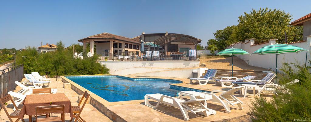 Villa Topola Ngoại thất bức ảnh